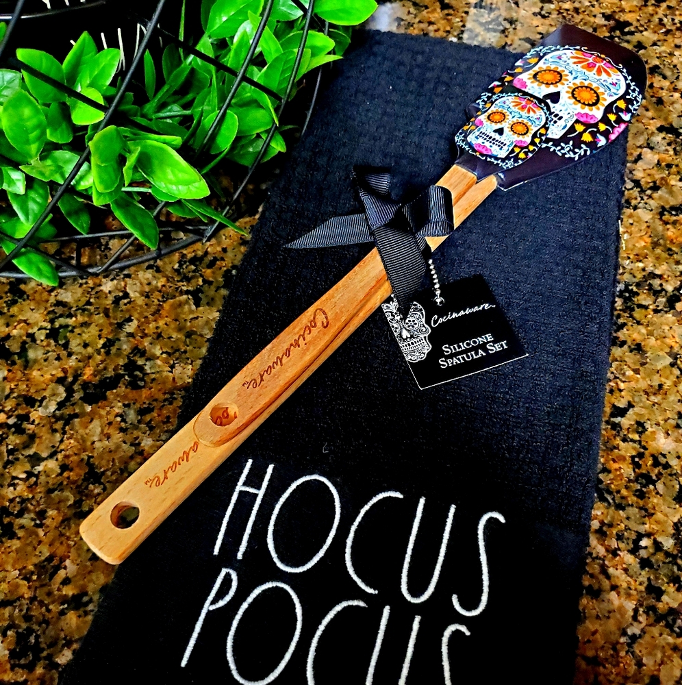 SOLD! Day of the Dead Spatula Set